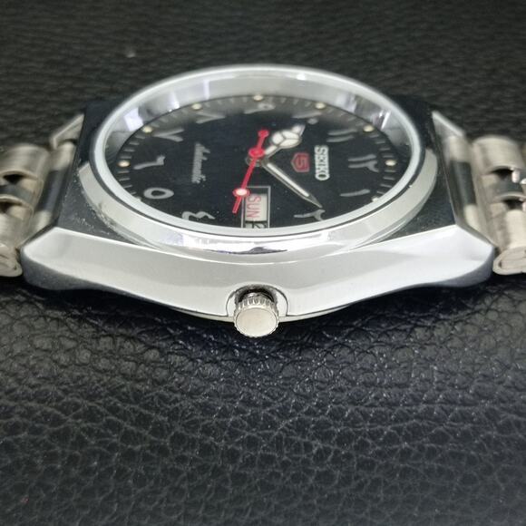 Vintage 1980 Seiko Automatic Mens Silver Watch W/daydate & Arabic accents - Picture 5 of 10